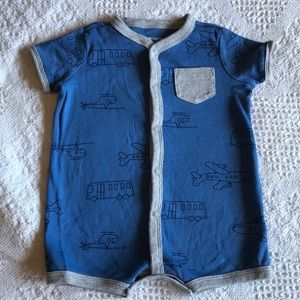 Carter’s 6M baby boy bodysuit w/ blue planes print